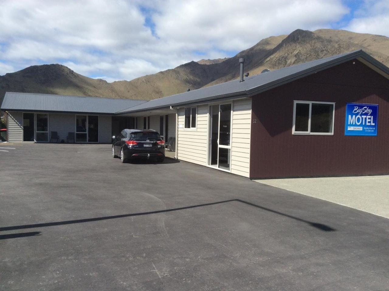 Bigsky Motels 奥玛拉玛 外观 照片