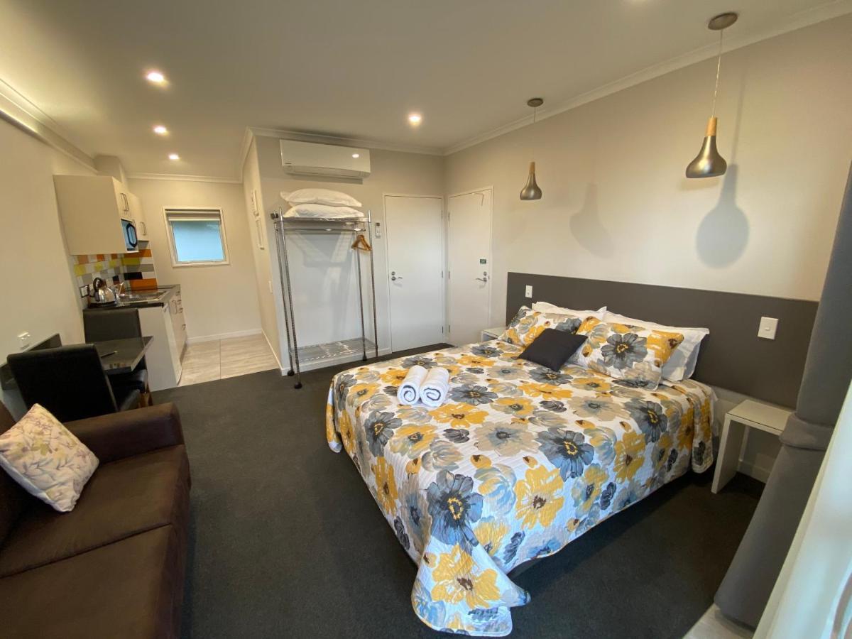 Bigsky Motels 奥玛拉玛 外观 照片