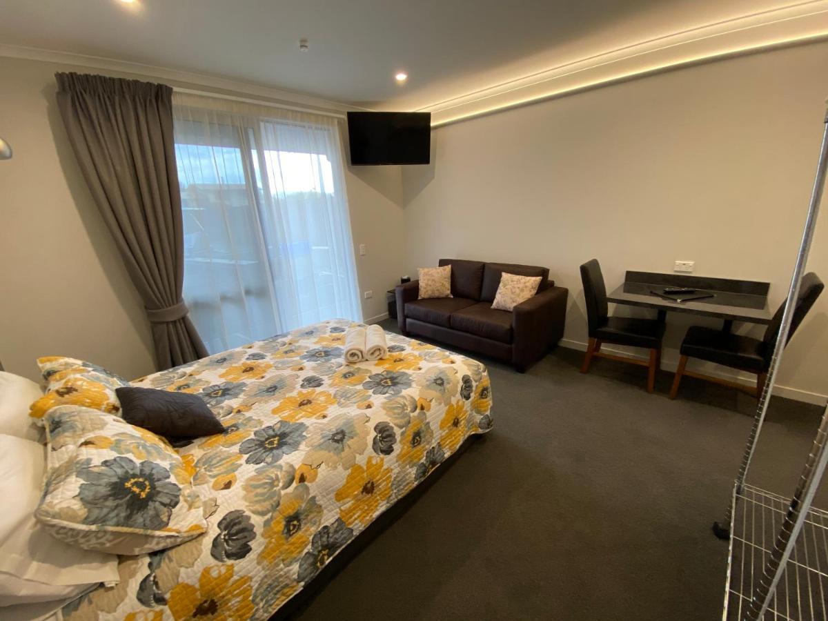 Bigsky Motels 奥玛拉玛 外观 照片